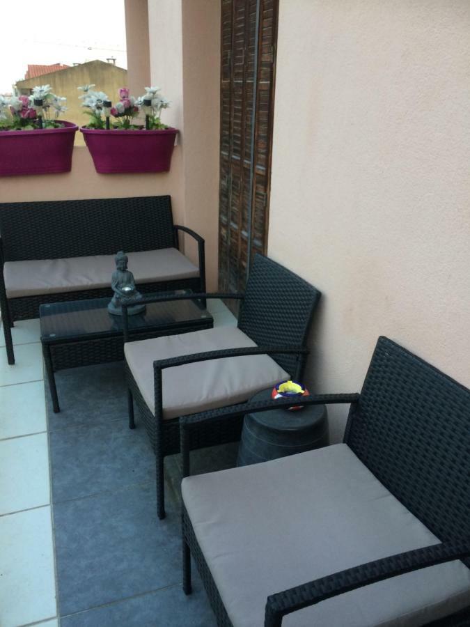 Chambre Dans Guest House Borrigo Menton Exterior foto